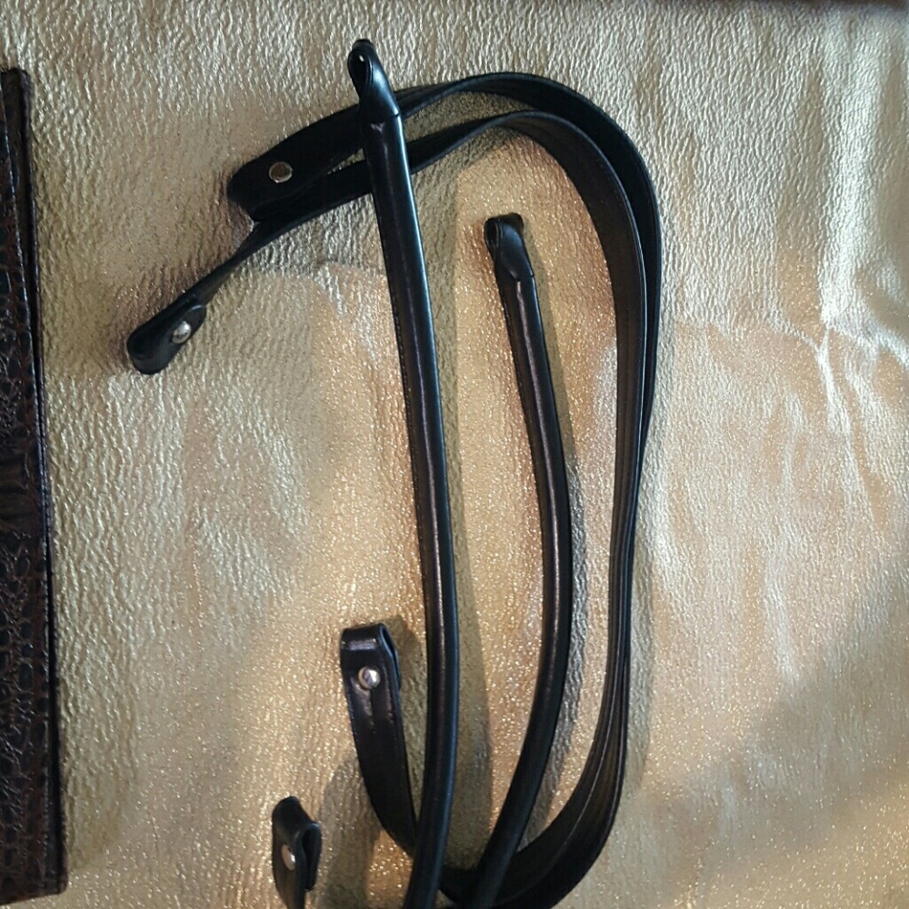 Purse - Picture 3 of 3